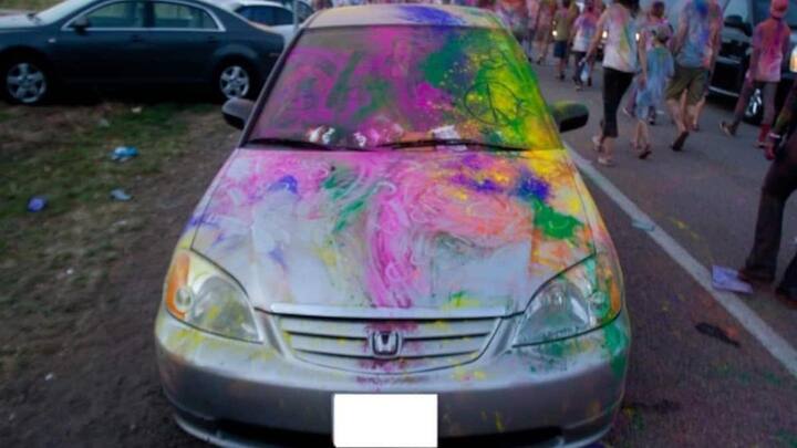 अपनी कार को होली के रंग से बचाने और साफ करने के लिए अपनाएं ये तरीके