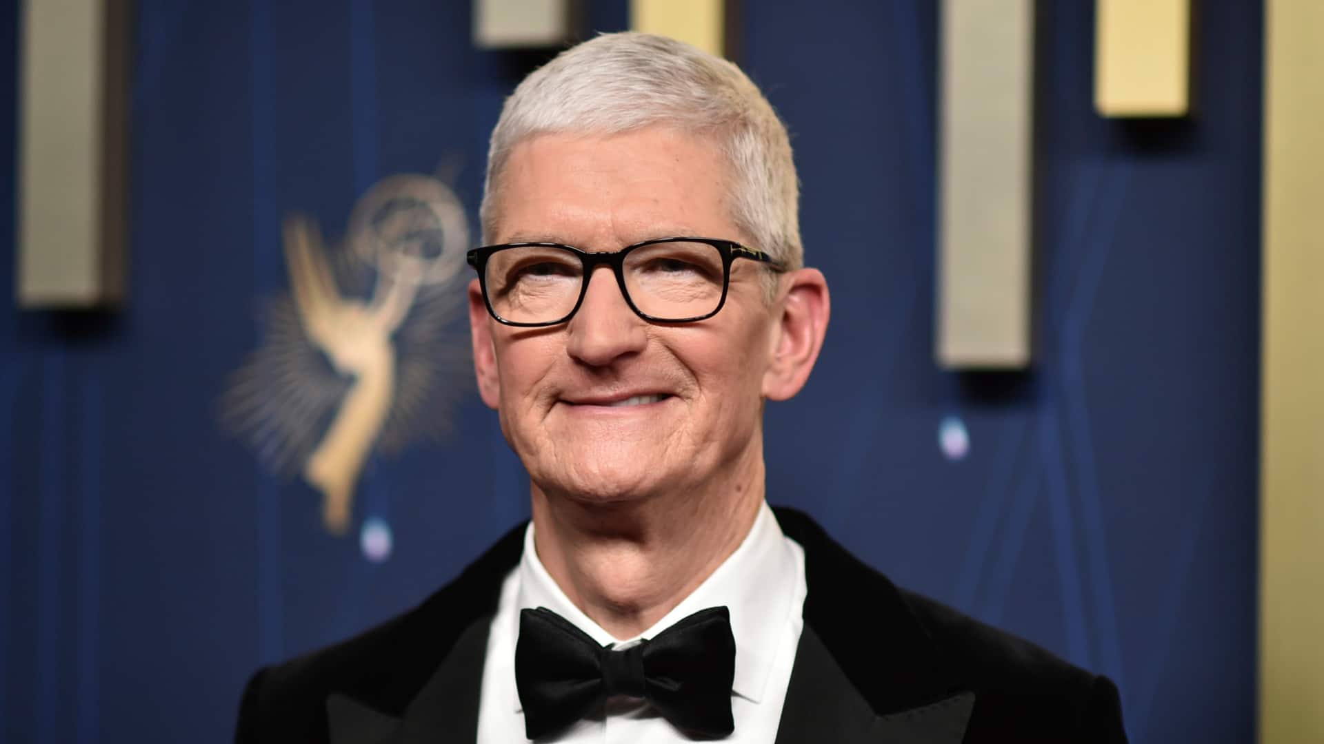 कैसा रहा है ऐपल में टिम कुक का सफर? 15 साल बाद छोड़ेंगे CEO का पद