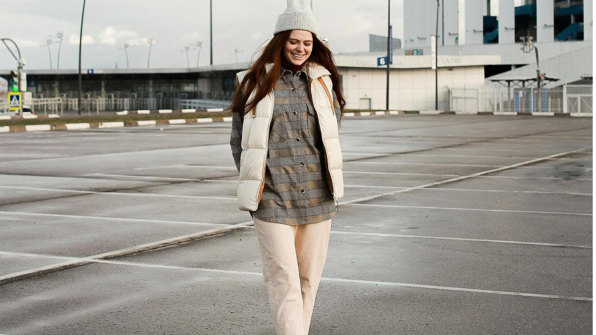 सर्दियों में स्टाइलिश दिखना चाहती हैं महिलाएं? इस तरह पहनें वेस्ट कोट