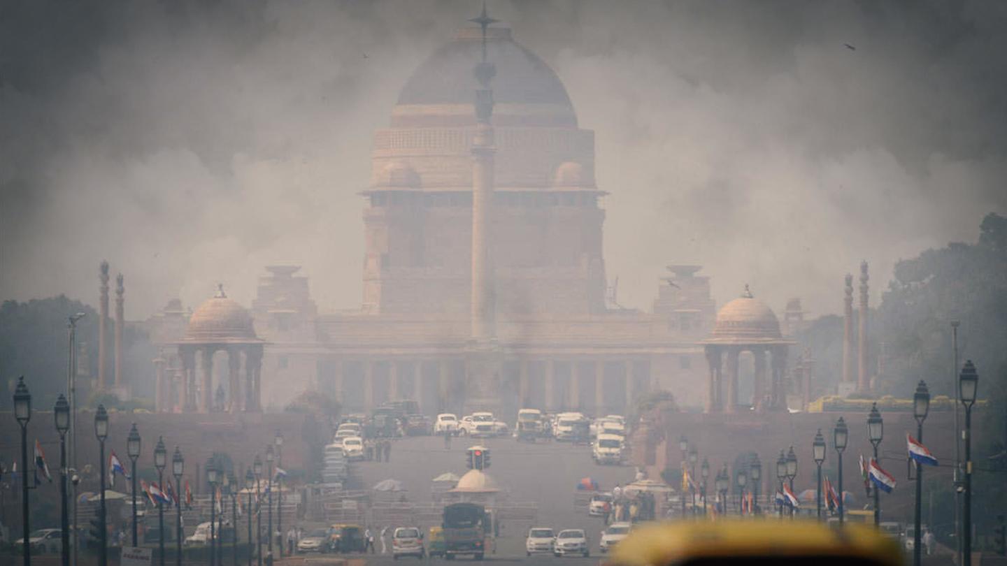 जहरीली हुई दिल्ली-NCR क्षेत्र की हवा, साल के सबसे खराब स्तर पर पहुंचा वायु गुणवत्ता सूचकांक