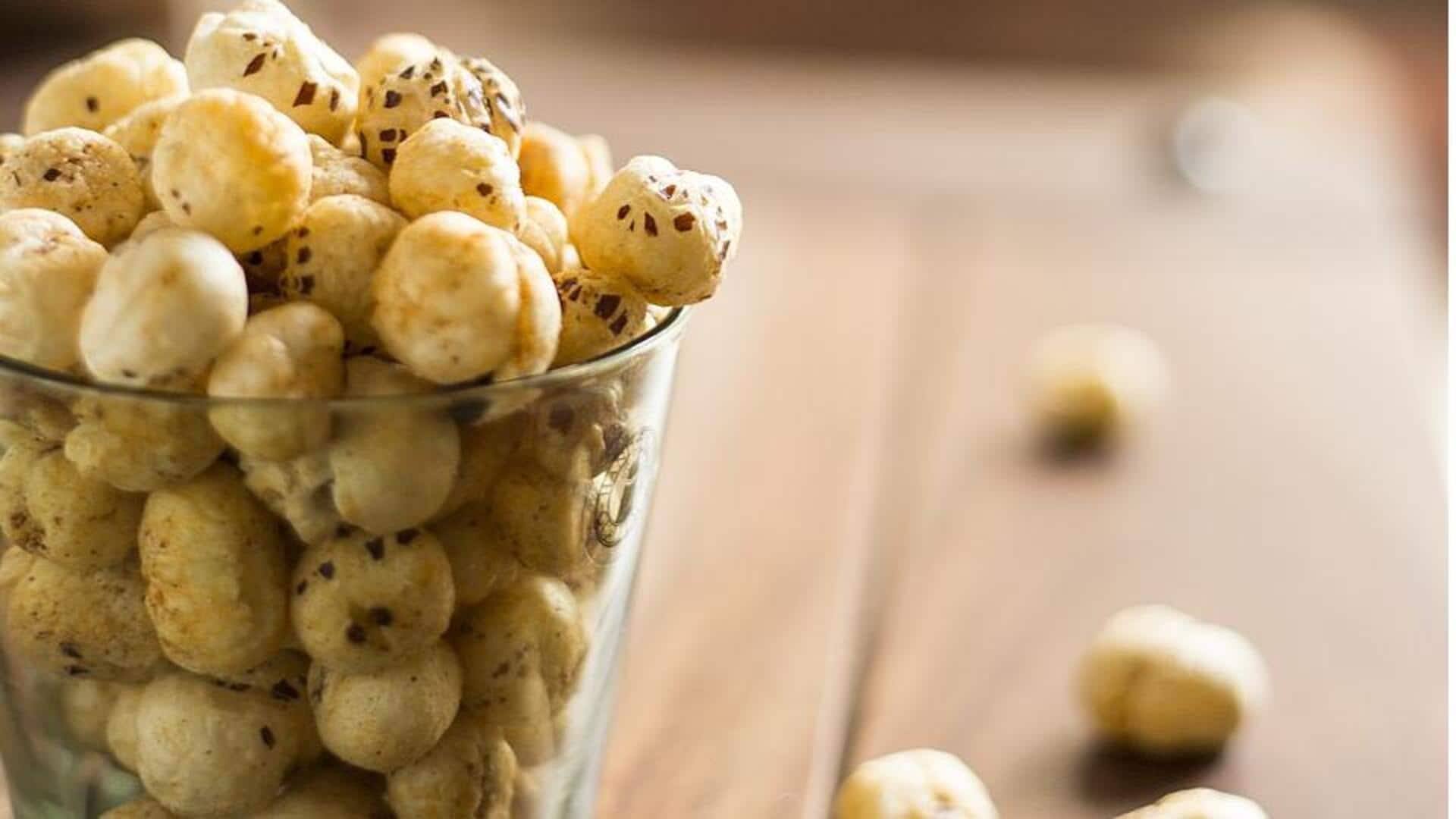 मखाने से बनने वाले ये 5 भारतीय व्यंजन सेहत के लिए होंगे फायदेमंद, जानिए आसान रेसिपी मखाने से बनने वाले ये 5 भारतीय व्यंजन सेहत के लिए होंगे फायदेमंद, जानिए आसान रेसिपी