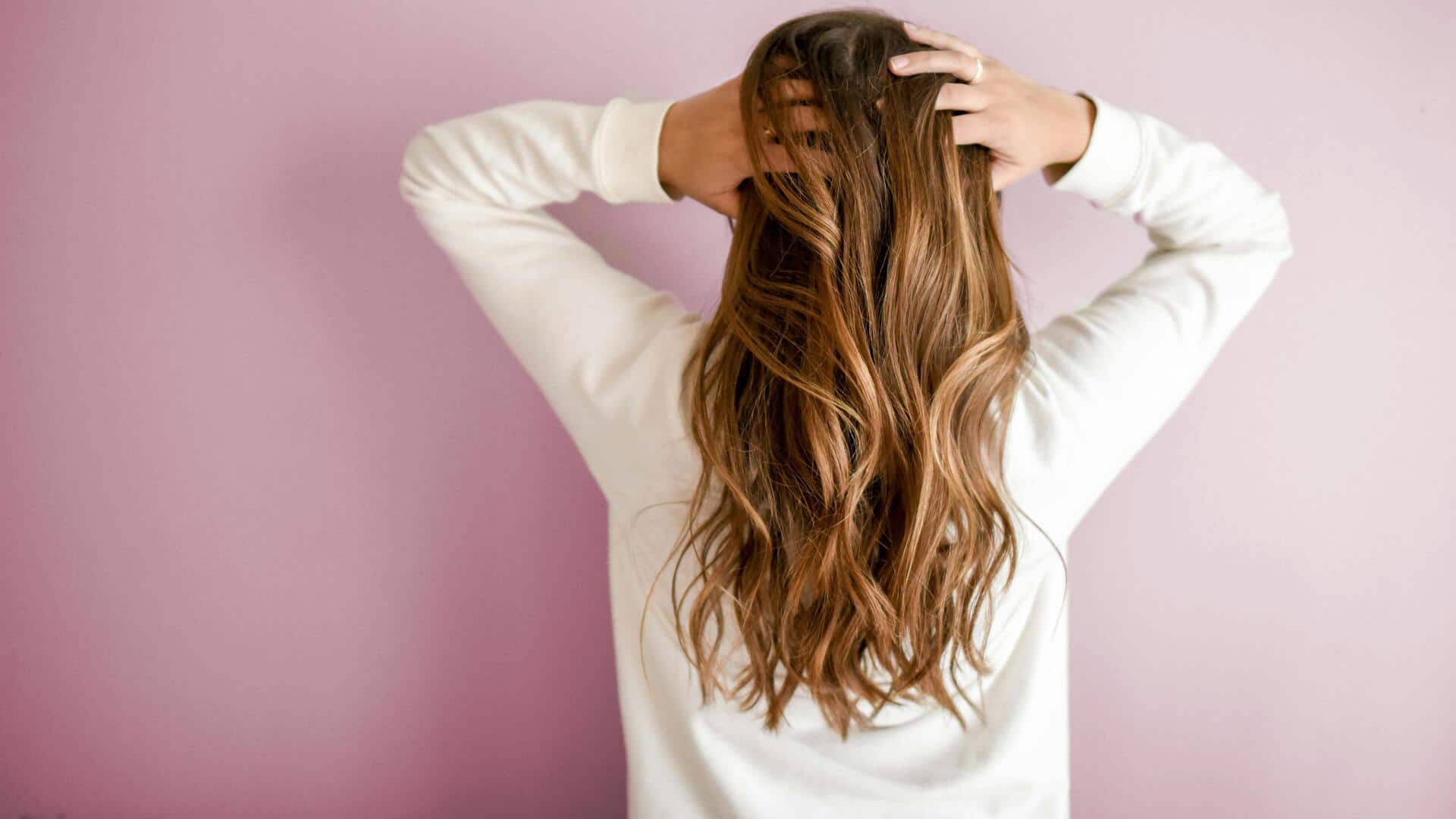 बालों को स्टाइल करते समय न करें ये गलतियां, बिगड़ सकता है लुक