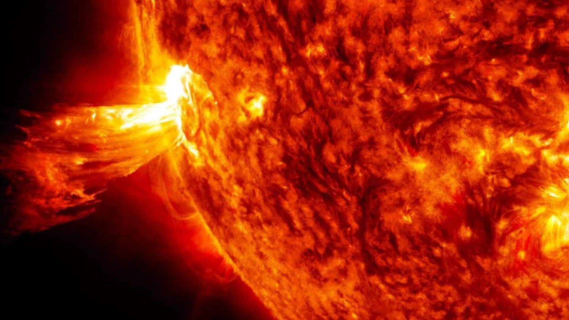 पृथ्वी की तरफ मौजूद सनस्पॉट में विस्फोट की आशंका, सोलर फ्लेयर हो सकता है उत्पन्न 
