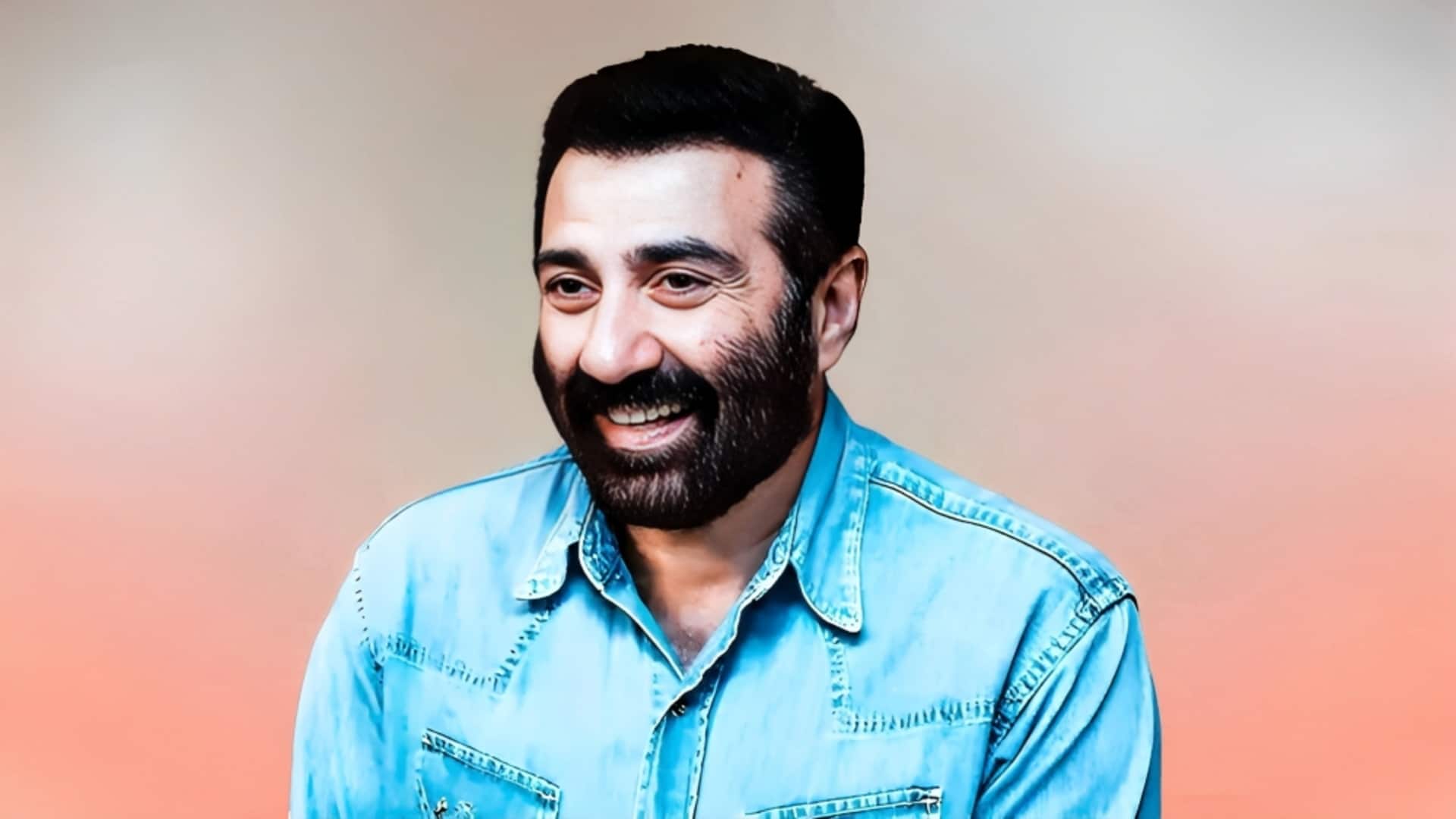 'बॉर्डर 2' की सुनामी के बीच एक और ब्लॉकबस्टर सीक्वल की तैयारी, राजकुमार संतोषी पहुंचे मनाली