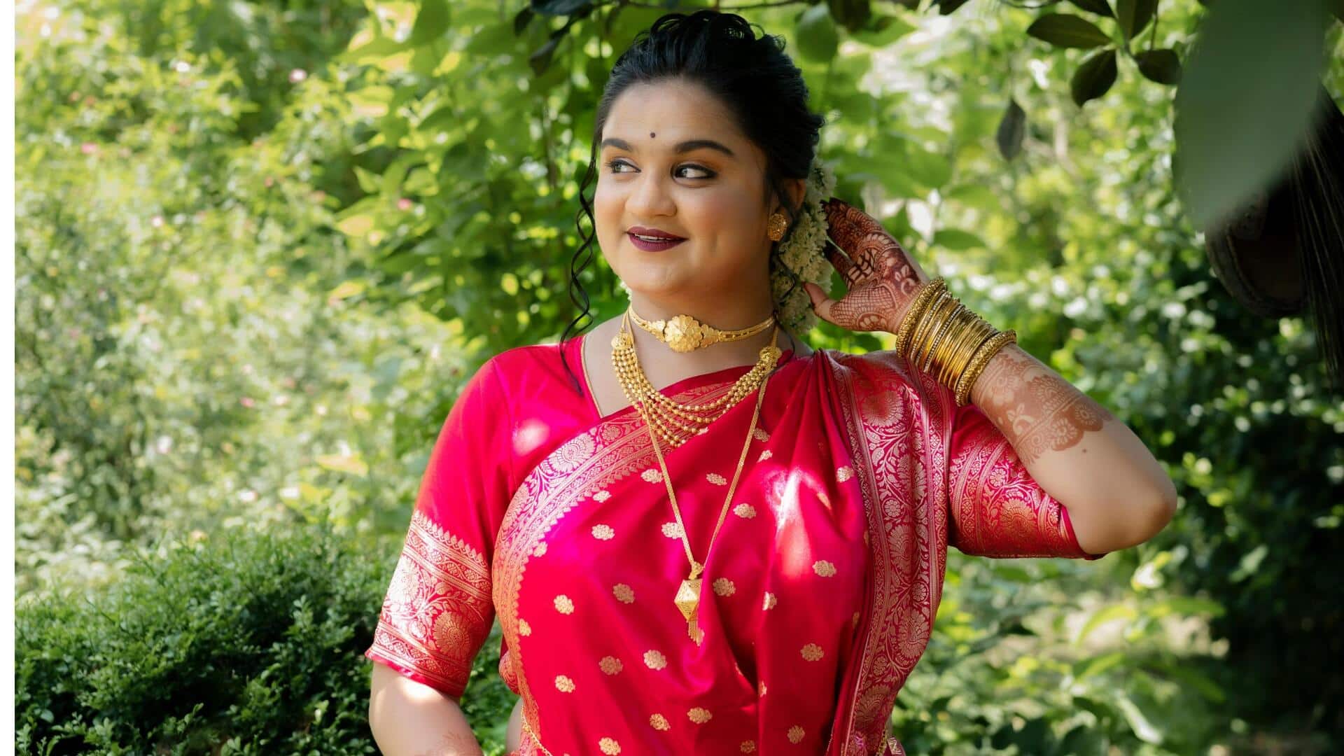 त्योहारों के दौरान इस तरह से चुनें अपने कपड़े, लगेंगी बहुत खूबसूरत त्योहारों के दौरान इस तरह से चुनें अपने कपड़े, लगेंगी बहुत खूबसूरत