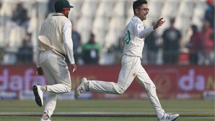 पाकिस्तान बनाम इंग्लैंड: अबरार अहमद का कमाल, पहले टेस्ट में ही झटके 5 विकेट