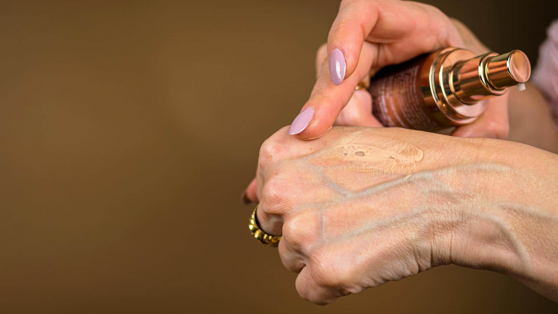 मेकअप के लिए फाउंडेशन का चयन करते समय इन 5 बातों का रखें ध्यान