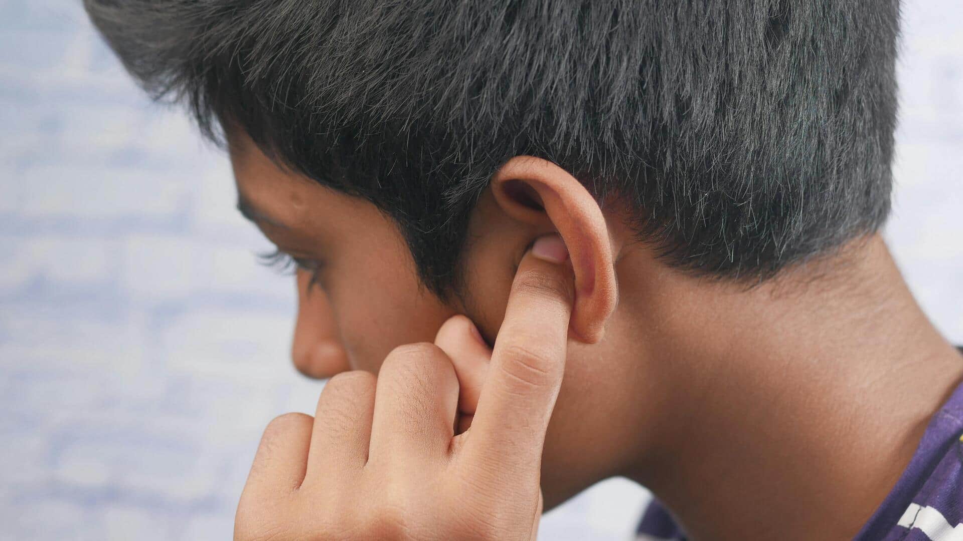 सुनने की क्षमता को प्रभावित कर सकते हैं ये 5 कारक, जानें