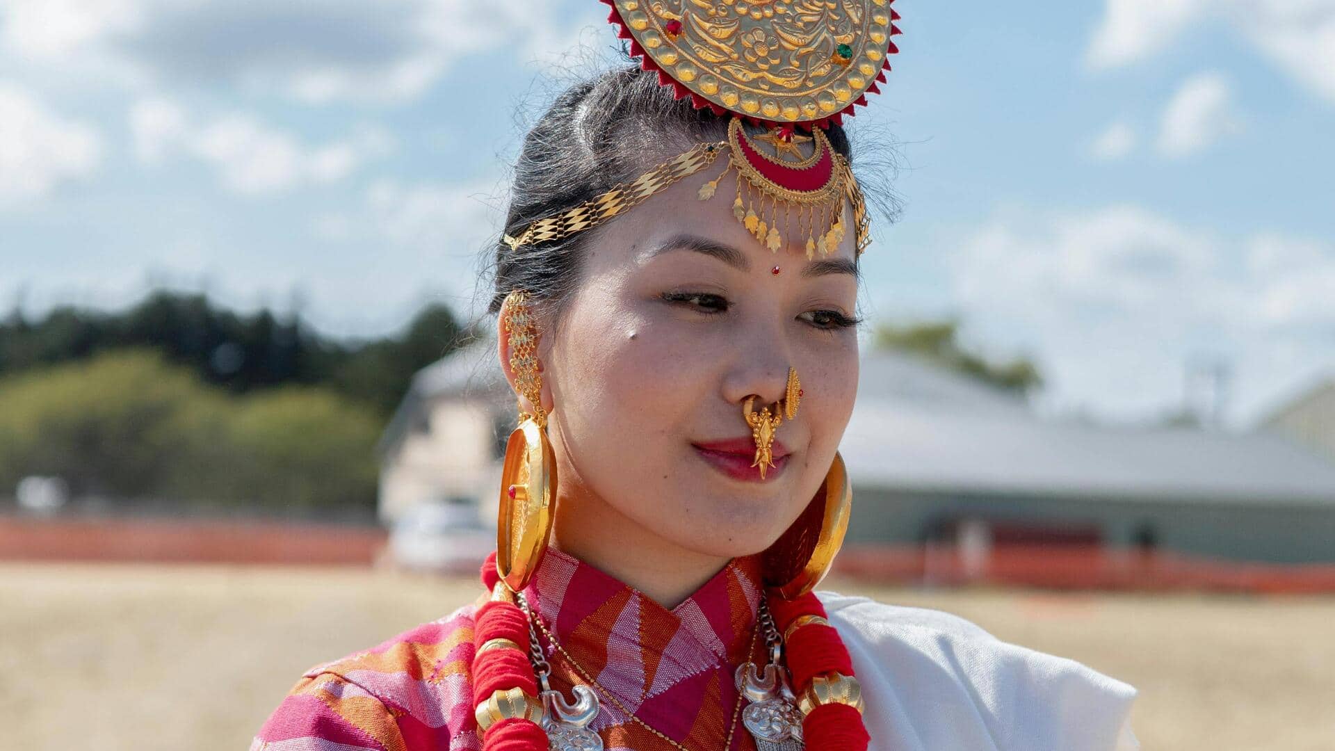 नेपाल के 5 पारंपरिक गहने, जो हर महिला की सुंदरता में लगा देते हैं चार चांद