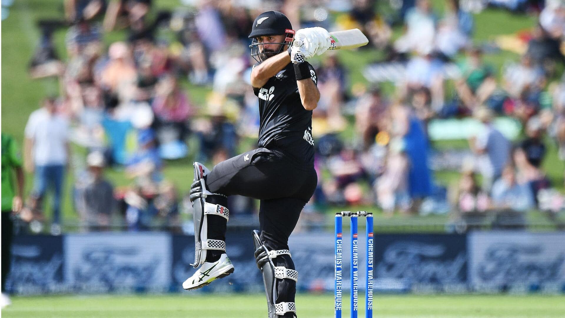 भारत बनाम न्यूजीलैंड: डेरिल मिचेल ने अपने वनडे करियर का 8वां शतक लगाया, जानिए उनके आंकड़े