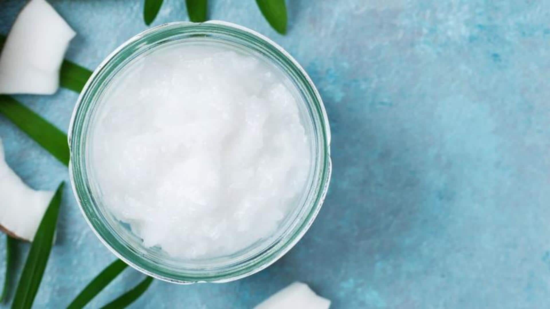 डैंड्रफ से छुटकारा दिला सकते हैं ये 5 घरेलू हेयर मास्क