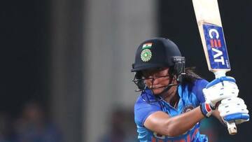 महिला टी-20 विश्व कप: इंग्लैंड के खिलाफ भारत ने टॉस जीतकर चुनी गेंदबाजी, जानिए प्लेइंग इलेवन