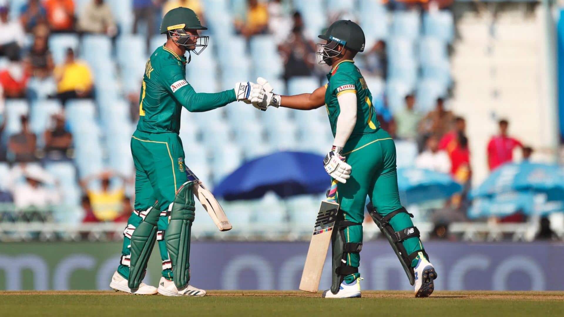 वनडे विश्व कप: दक्षिण अफ्रीका ने ऑस्ट्रेलिया को दिया 312 रनों का लक्ष्य, डिकॉक का शतक 