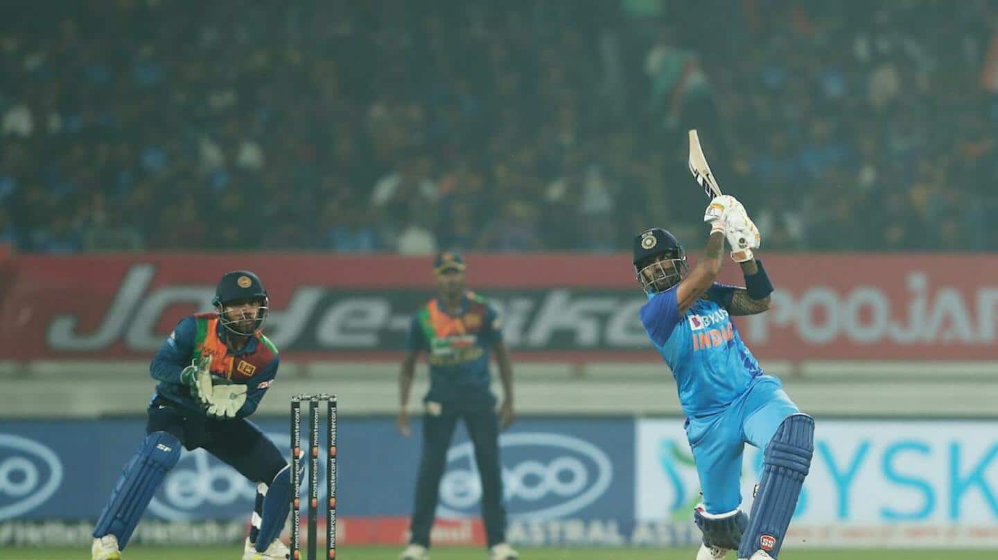 तीसरा टी-20: भारत ने श्रीलंका को दिया 229 रन का विशाल लक्ष्य, सूर्यकुमार ने जड़ा शतक