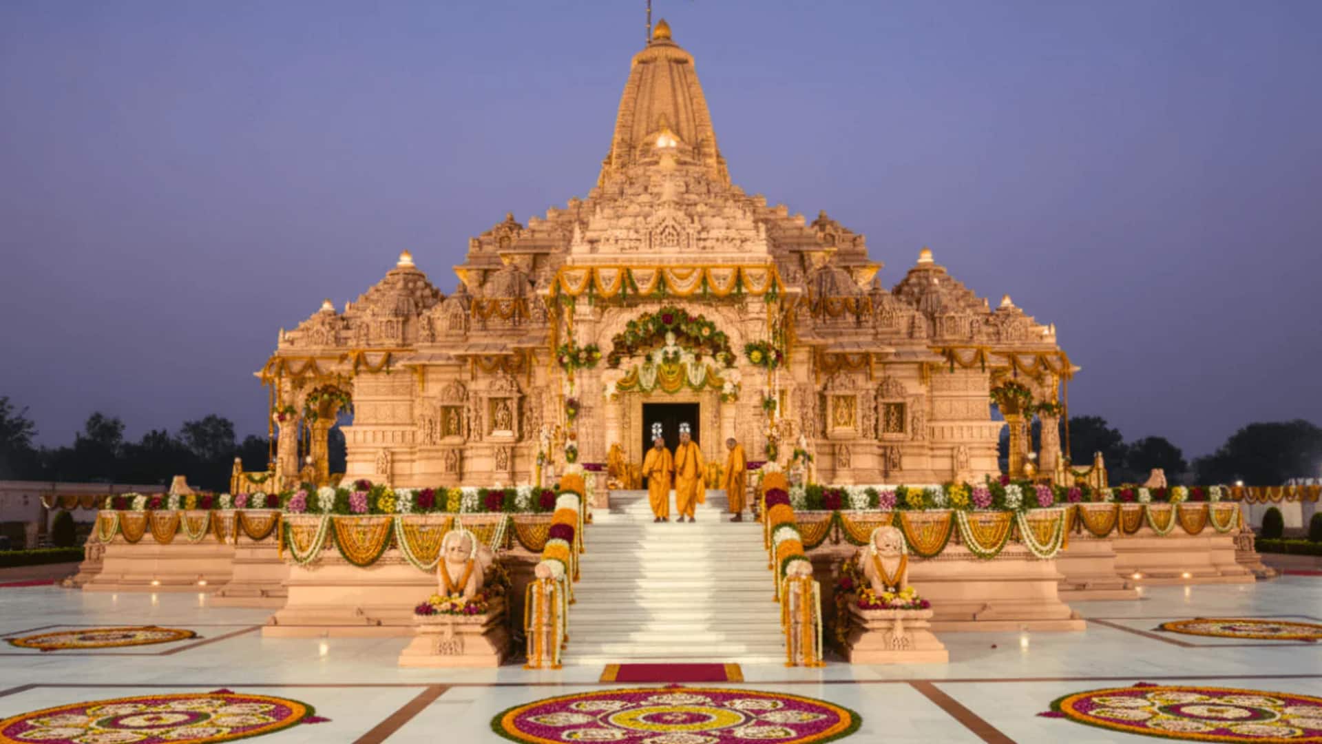 राम मंदिर दान विवाद में 8 लोगों के खिलाफ FIR, चंपत राय का नाम नहीं