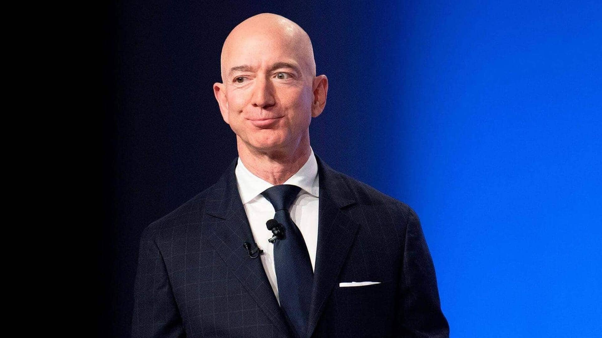 जेफ बेजोस की ब्लू ओरिजन कर रही स्टारलिंक से मुकाबले की तैयारी, लॉन्च करेगी हजारों सैटेलाइट