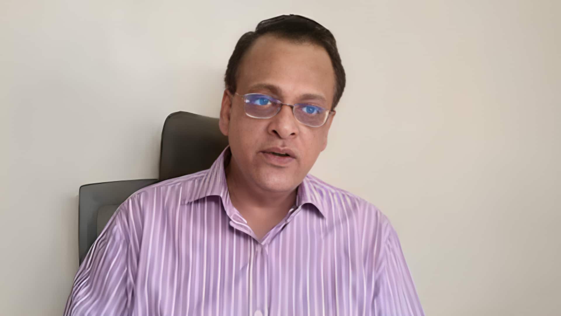 महाराष्ट्र में मराठी पर हिंसा जारी, कारोबारी सुशील केडिया के कार्यालय पर MNS कार्यकर्ताओं का हमला महाराष्ट्र में मराठी पर हिंसा जारी, कारोबारी सुशील केडिया के कार्यालय पर MNS कार्यकर्ताओं का हमला