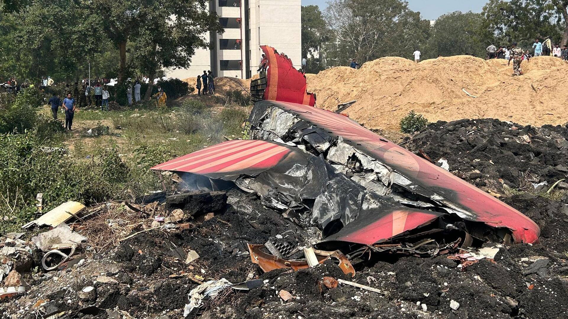 अहमदाबाद विमान हादसा: पुलिस आयुक्त जीएस मलिक बोले- किसी के बचने की संभावना कम अहमदाबाद विमान हादसा: पुलिस आयुक्त जीएस मलिक बोले- किसी के बचने की संभावना कम