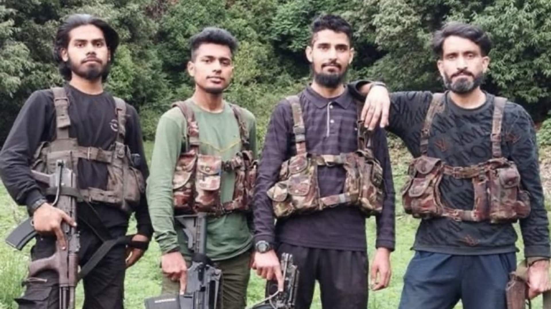 पहलगाम हमले में पाकिस्तानी भूमिका का सबूत, आतंकी ताहिर का PoK में हुआ प्रतीकात्मक अंतिम संस्कार पहलगाम हमले में पाकिस्तानी भूमिका का सबूत, आतंकी ताहिर का PoK में हुआ प्रतीकात्मक अंतिम संस्कार