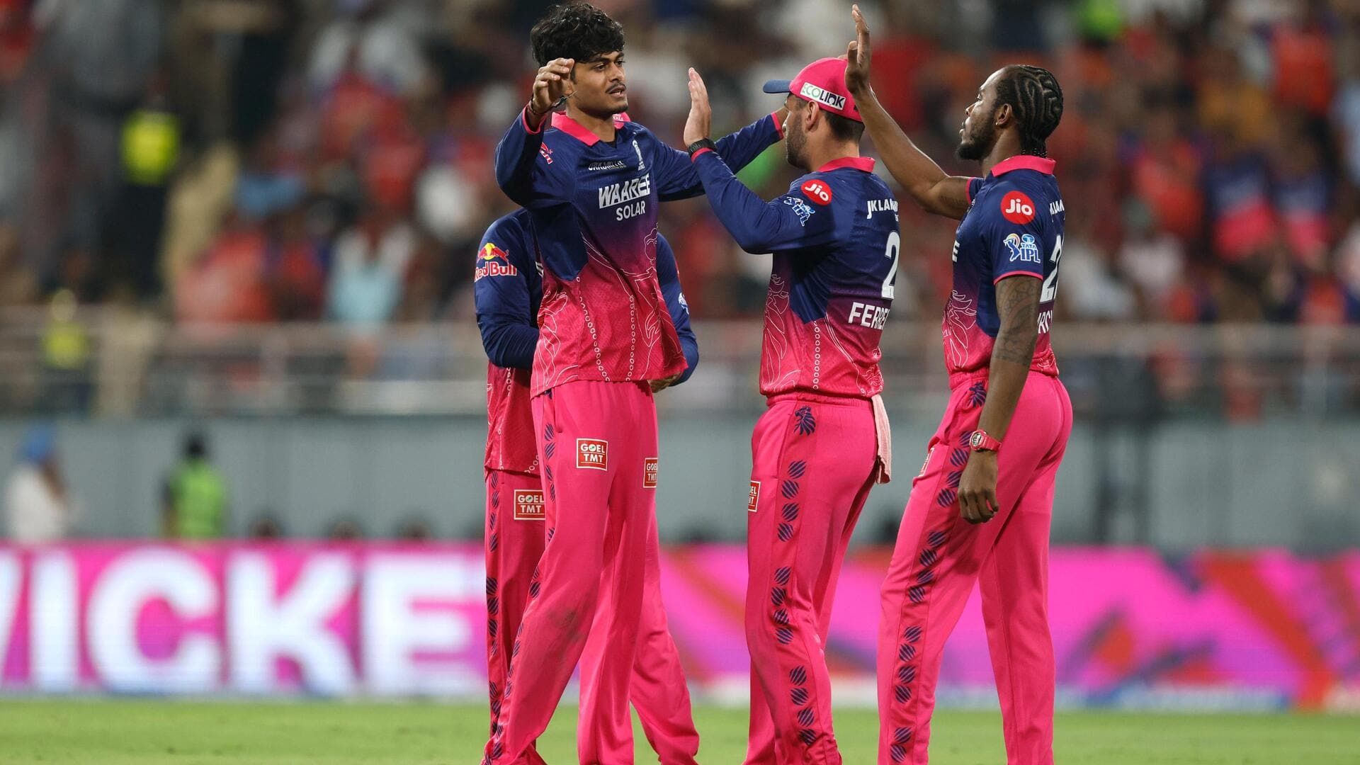 IPL में RR ने इन मैचों में रनों के लिहाज से झेली है सबसे बड़ी हार
