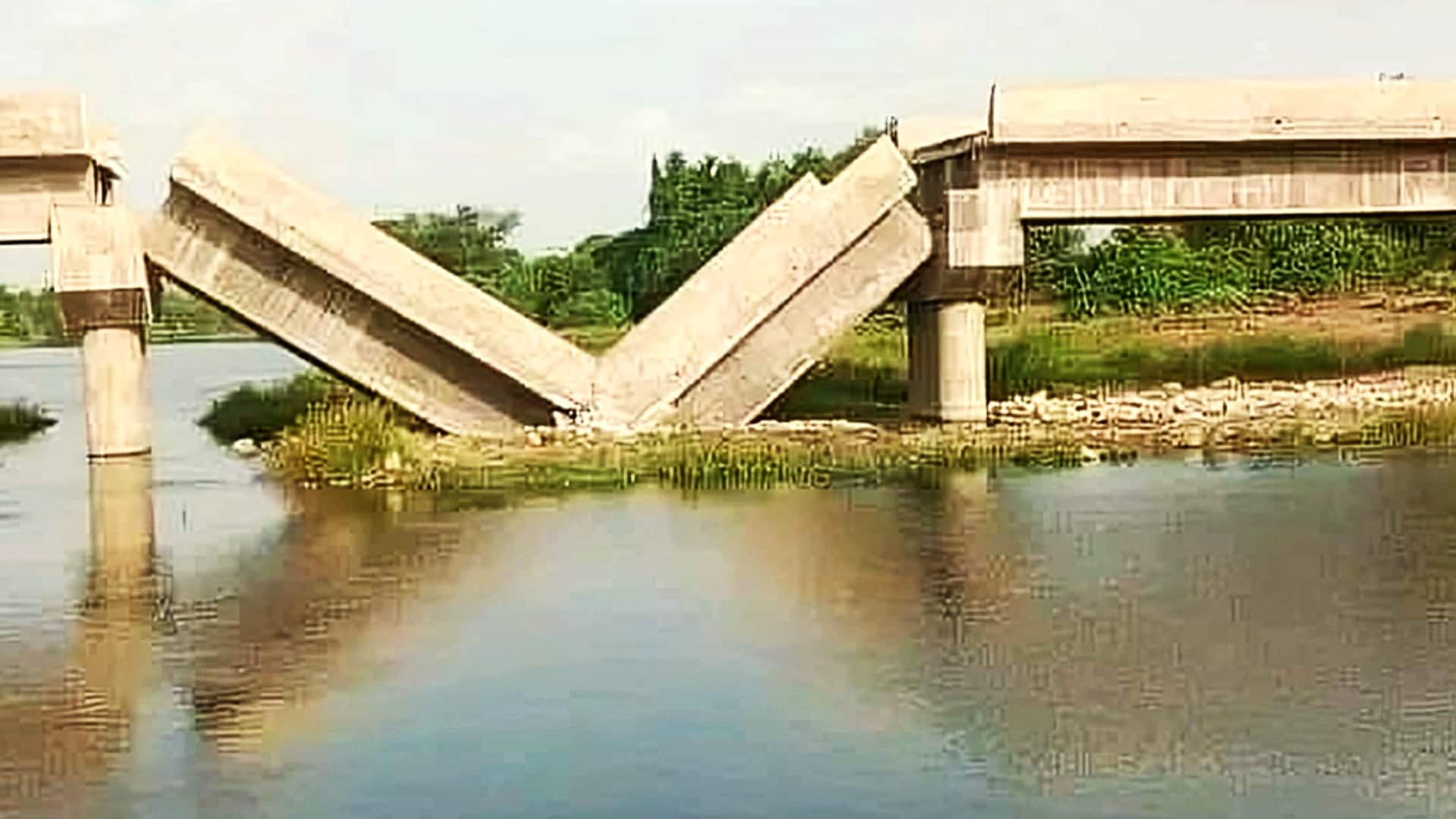 तेलंगाना: मनैर नदी पर बन रहा पुल तेज हवा से ढहा, 2016 से बन रहा