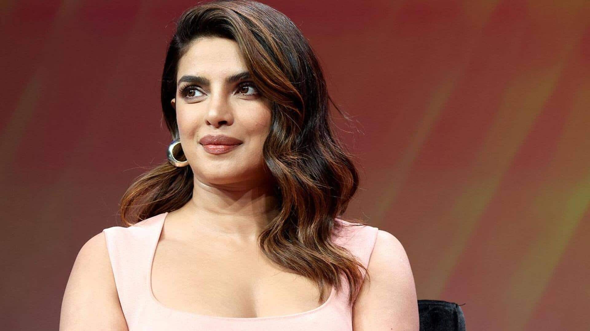 प्रियंका चोपड़ा बॉलीवड में वापसी को तैयार, संजय लीला भंसाली की इस फिल्म से जुड़ा नाम प्रियंका चोपड़ा बॉलीवड में वापसी को तैयार, संजय लीला भंसाली की इस फिल्म से जुड़ा नाम