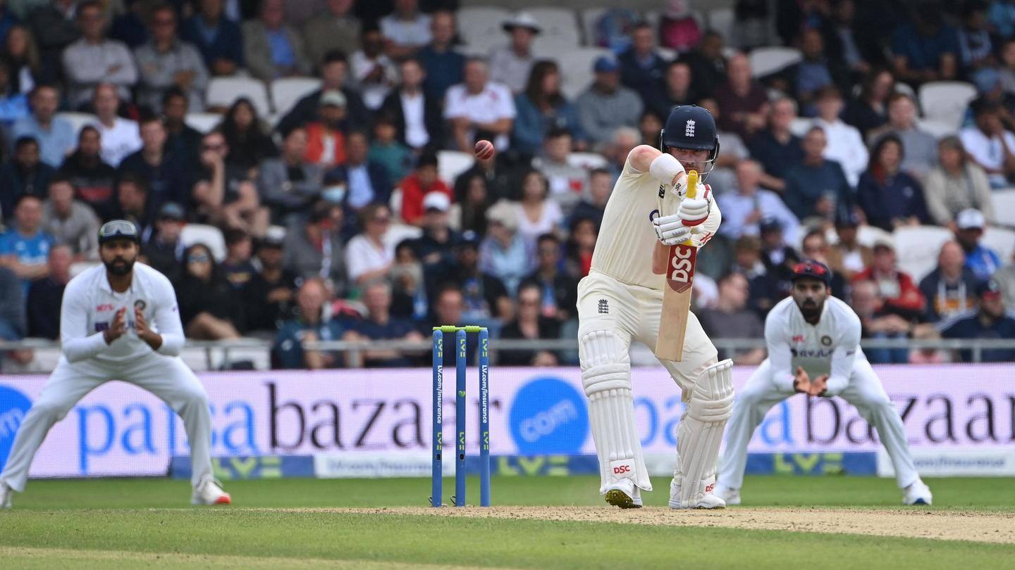 हेडिंग्ले टेस्ट: इंग्लैंड ने पहली पारी में बनाई बढ़त, ऐसा रहा पहला दिन