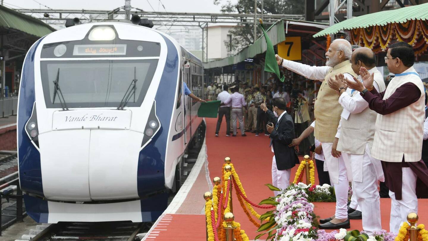 दक्षिण भारत की पहली वंदे भारत ट्रेन को प्रधानमंत्री ने दिखाई हरी झंडी, जानें जरूरी बातें