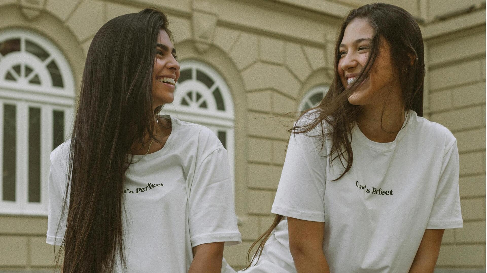 गर्मियों में ट्रेंडी लगते हैं ओवरसाइज्ड कपड़े, पहनते समय इन बातों का रखें खास ध्यान 