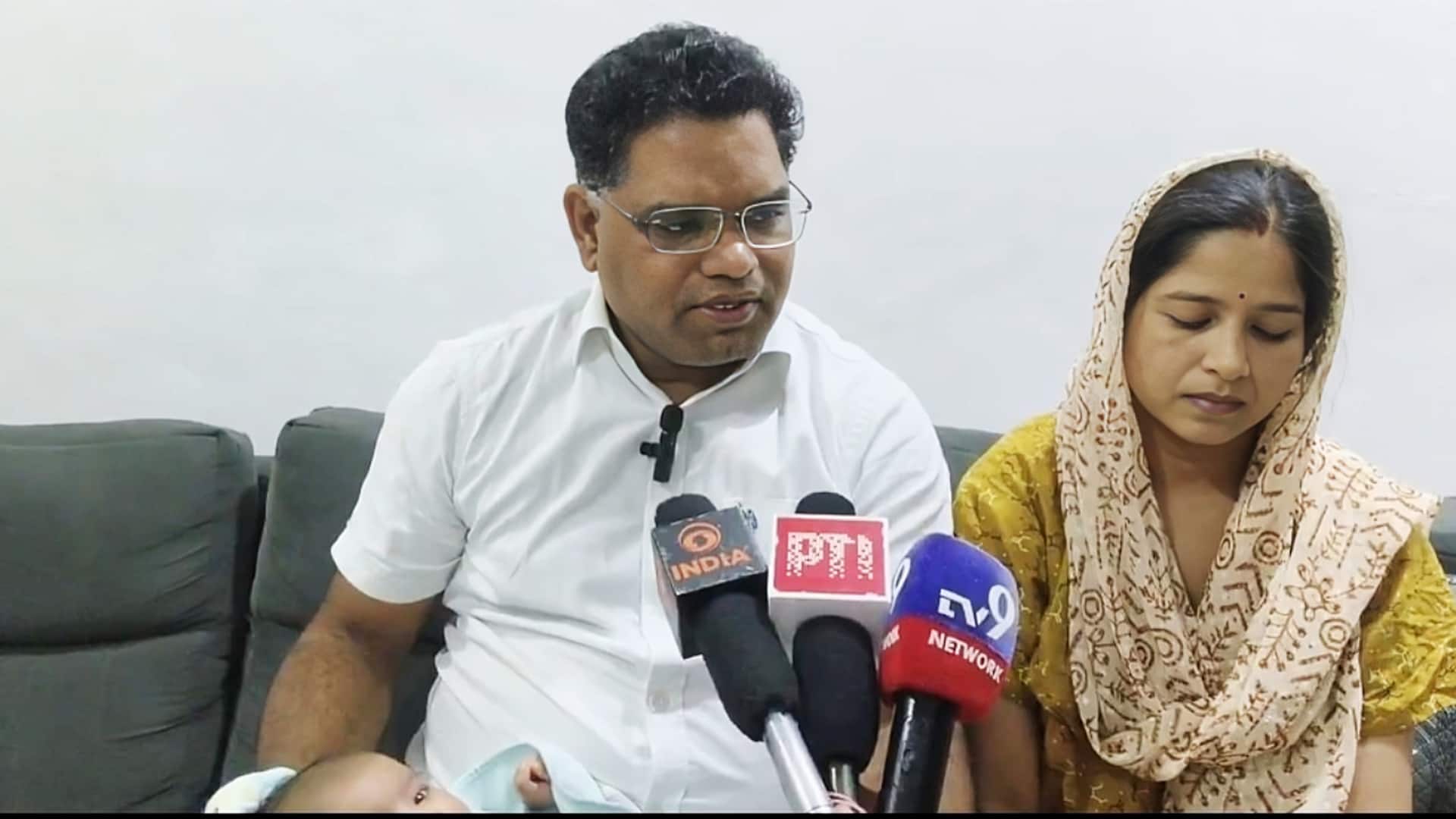राजस्थान: विवादों से घिरे रहे हैं पेट्रोल पंप कर्मचारियों को पीटने वाले SDM, जानिए चर्चित मामले राजस्थान: विवादों से घिरे रहे हैं पेट्रोल पंप कर्मचारियों को पीटने वाले SDM, जानिए चर्चित मामले