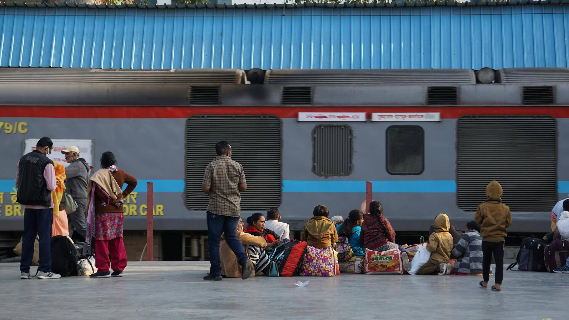 रेलवे ने टिकट रद्द करके कमाएं करोड़ों रुपये, RTI से हुआ खुलासा 