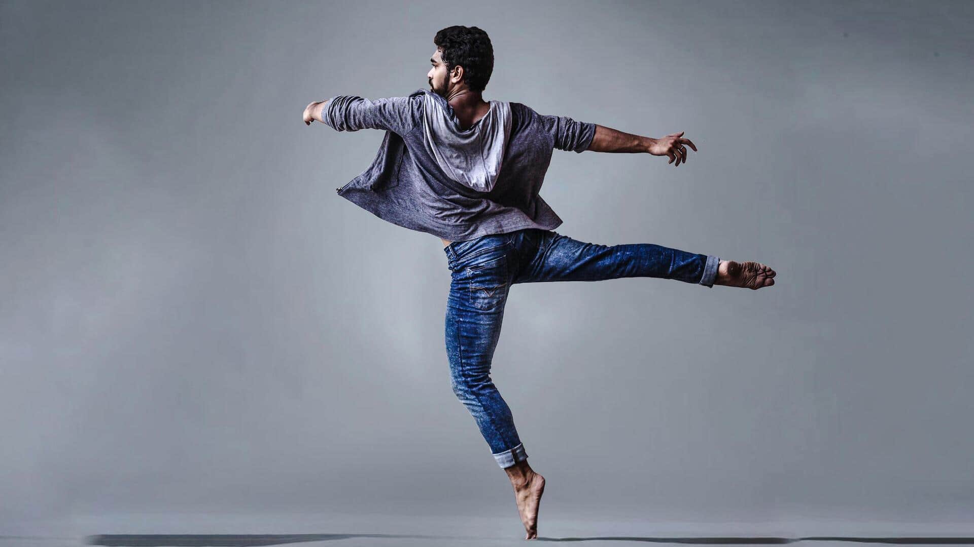 शरीर और मन को स्वस्थ रखने में मदद कर सकता है डांस, जानिए इसके 5 फायदे