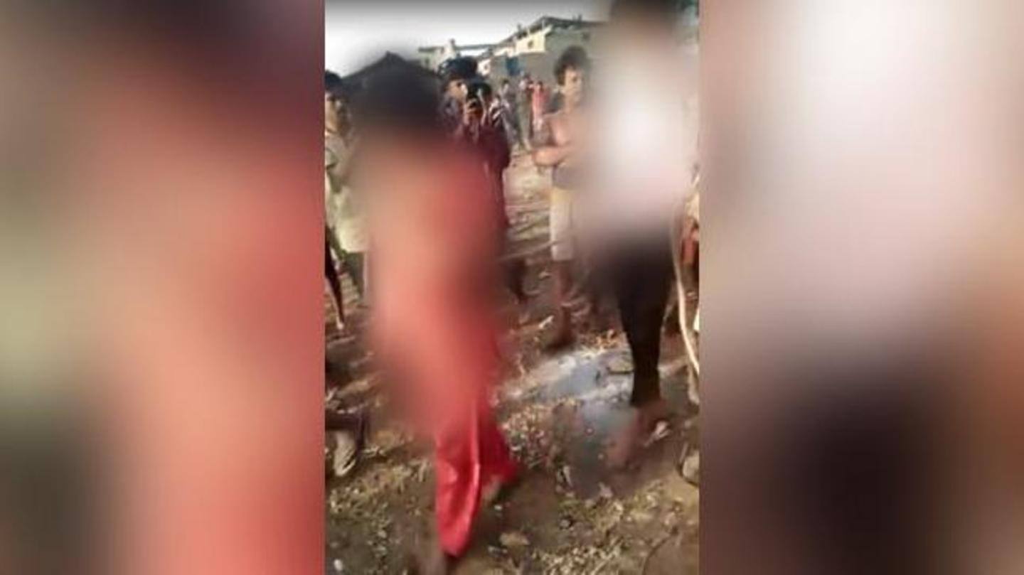 पीड़िता का आरोपी के साथ गांव में निकाला जुलूस पीड़िता का आरोपी के साथ गांव में निकाला जुलूस