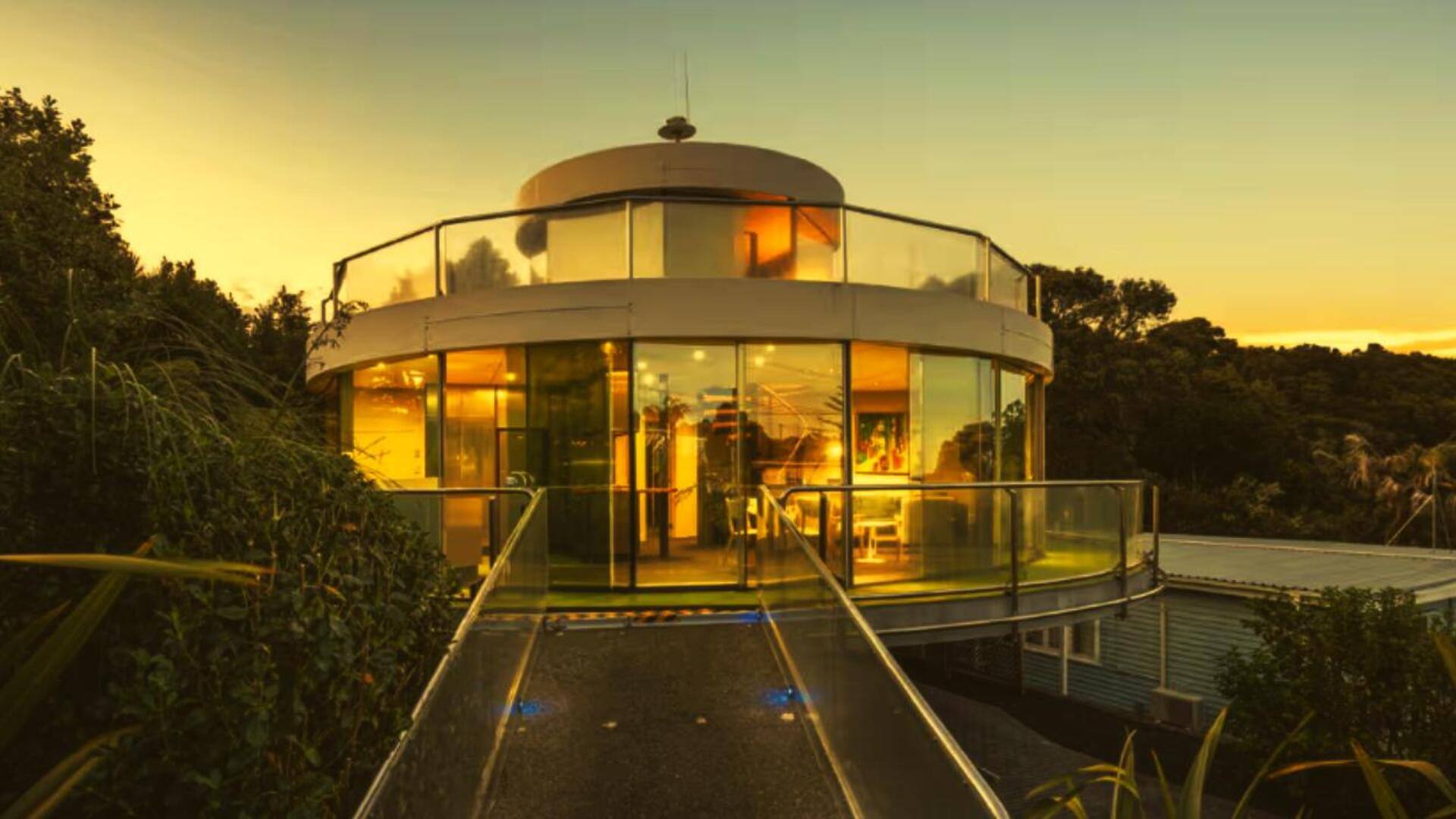 न्यूजीलैंड: यह अनोखा घूमने वाला घर होने जा रहा है नीलाम, करोड़ों में है कीमत