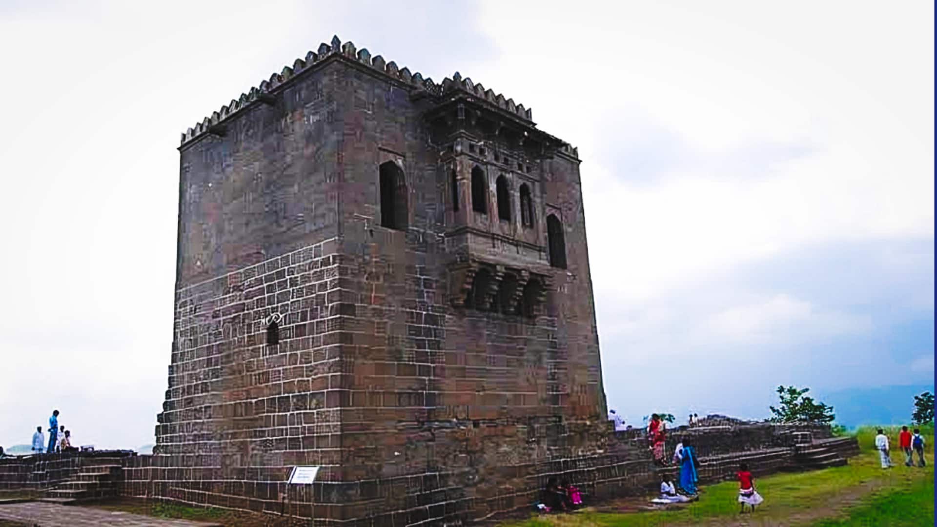 महाराष्ट्र: पुणे के शिवनेरी किले में छत्रपति शिवाजी महाराज जयंती पर मची भगदड़, कई लोग घायल