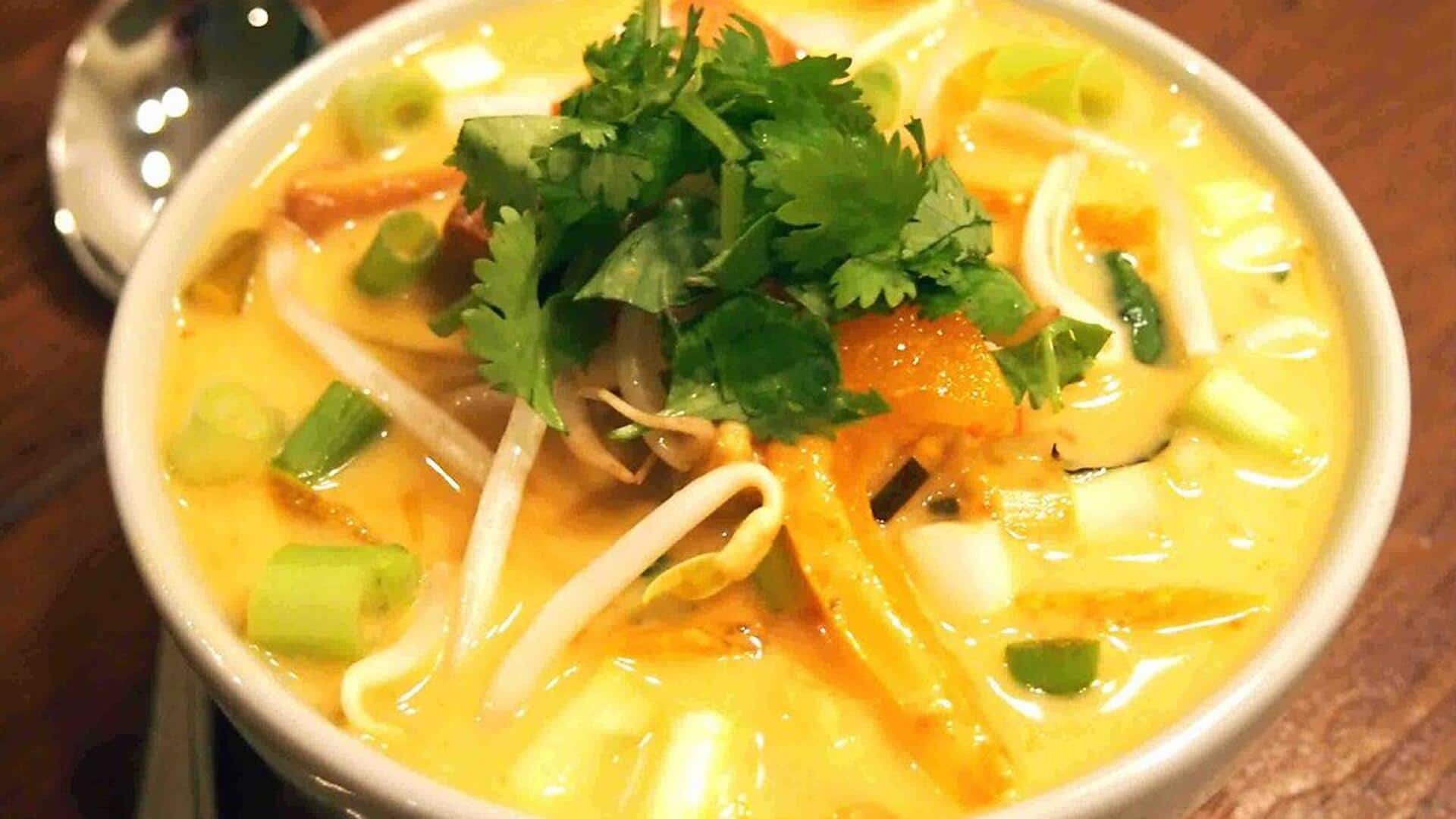 म्यंमार का पारंपरिक नूडल सूप है वेज खाओ सुए, इसे घर पर बनाना भी है आसान