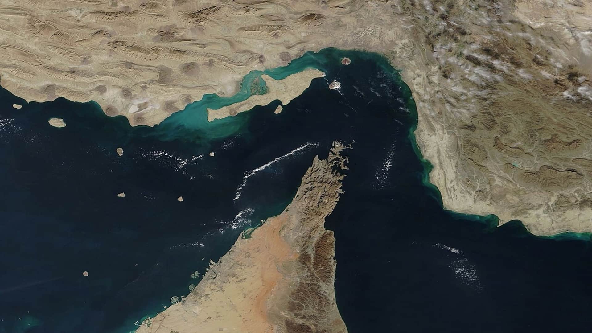 ईरान ने होर्मुज जलडमरूमध्य को लेकर नई शर्त रखी, कहा- हर दिन केवल 15 जहाज गुजरेंगे