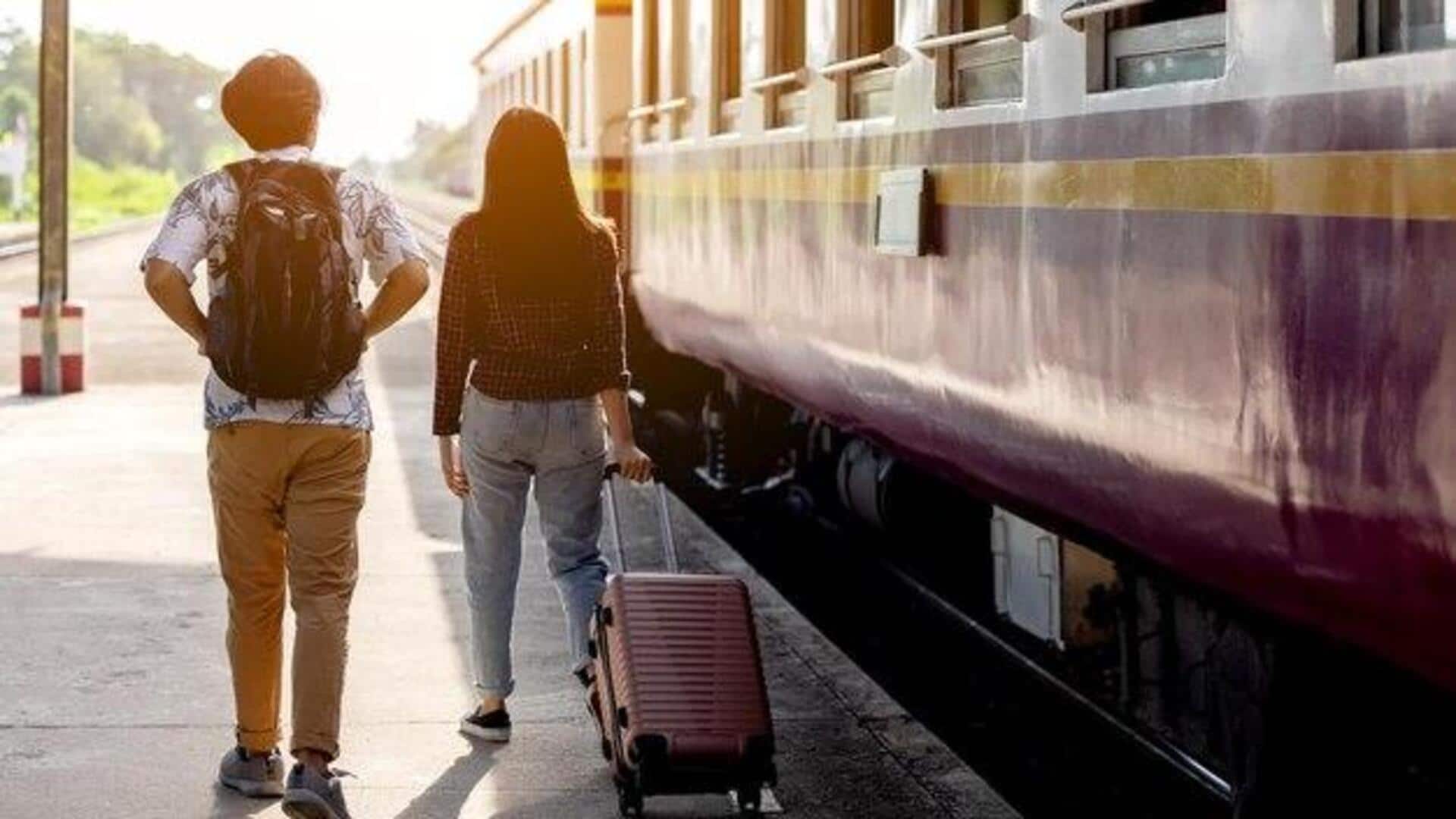 ट्रेन में घंटों बैठने के बावजूद नहीं होगी परेशानी, बस अपनाएं ये तकनीकें