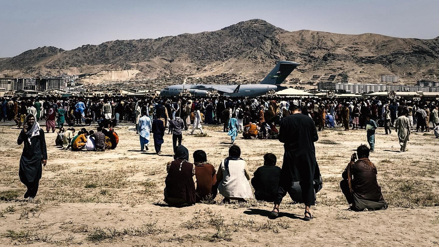 काबुल एयरपोर्ट पर आतंकी हमले का खतरा, पश्चिमी देशों ने अपने नागरिकों को निकलने को कहा