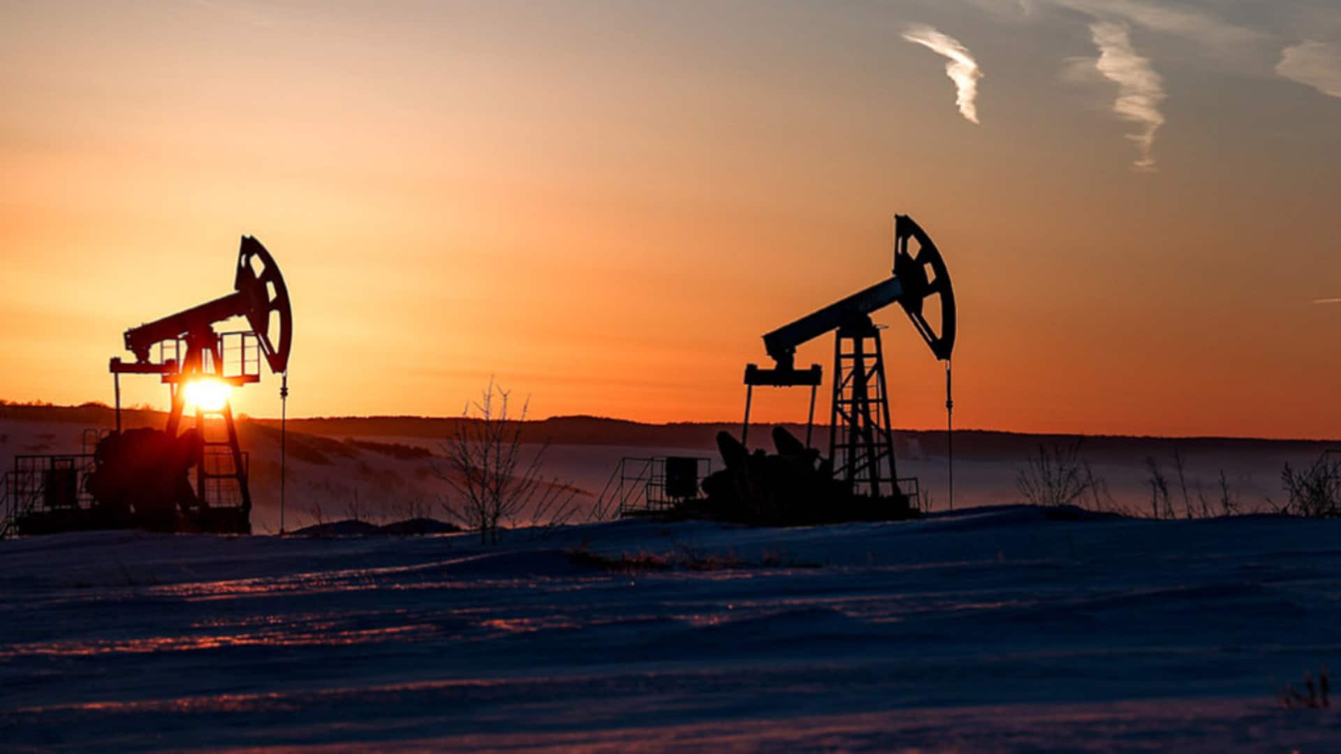 रूसी तेल खरीद पर अमेरिका ने छूट खत्म की, भारत पर क्या होगा असर?