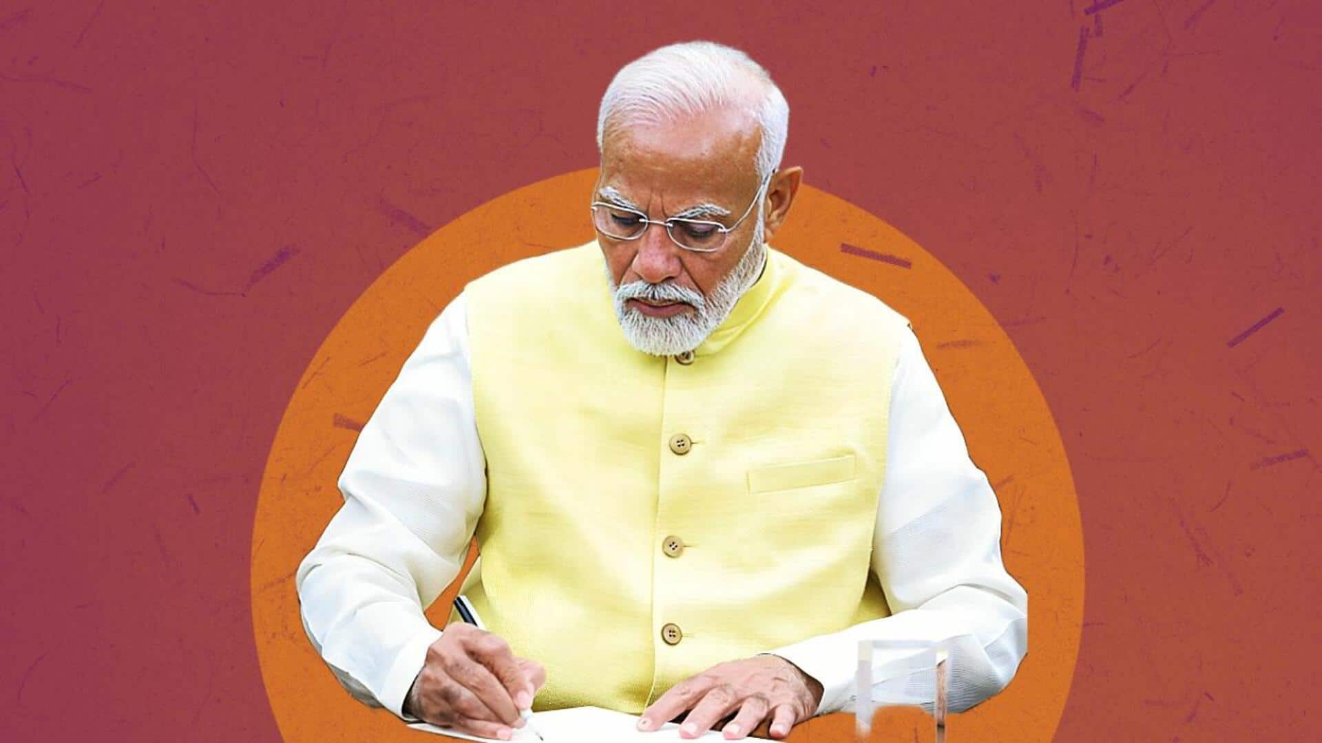 प्रधानमंत्री नरेंद्र मोदी ने कार्यभार संभाला, किसानों से जुड़ी पहली फाइल पर किए हस्ताक्षर