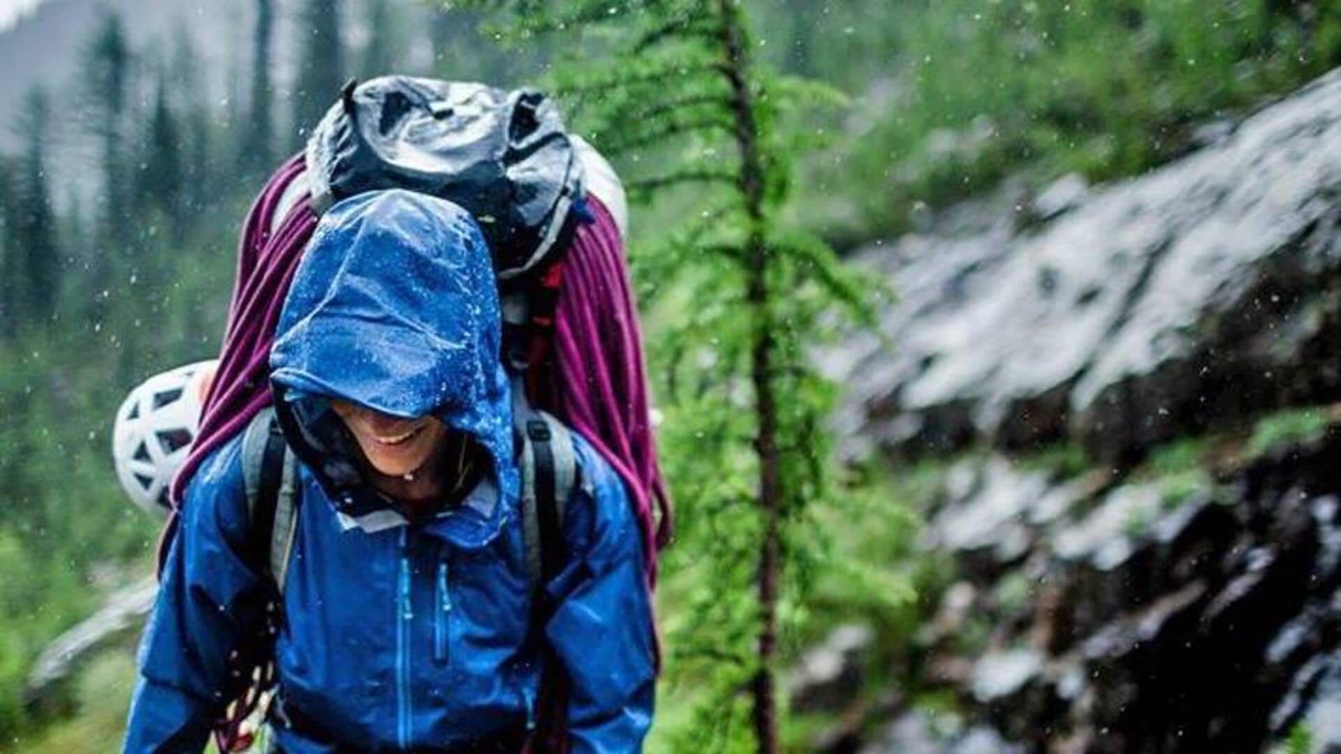 मानसून के दौरान घूमने की बना रहे हैं योजना? जानें वहां जाने का सही तरीका