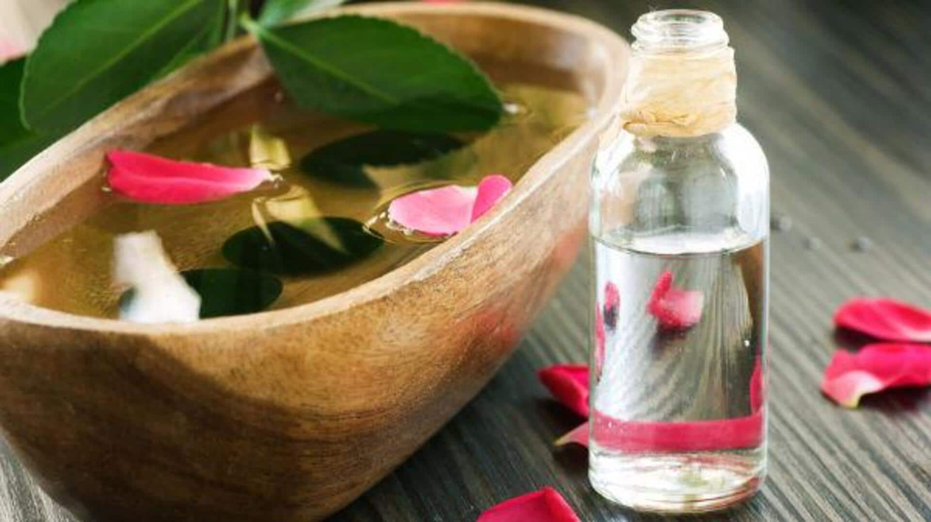 गुलाब जल का इस्तेमाल करके निखार सकते हैं अपनी सुंदरता, जानिए 5 तरीके