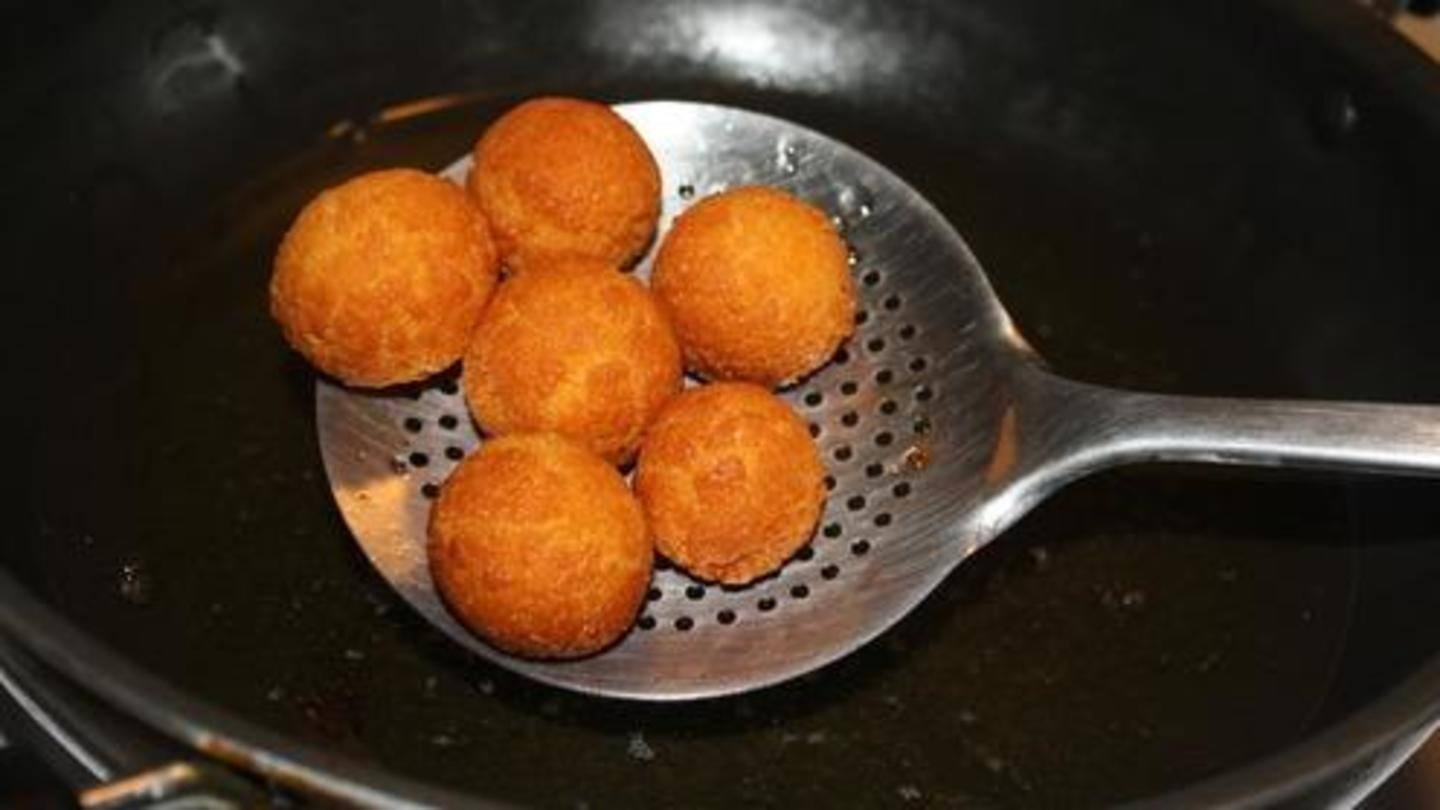 तलते समय आंच पर दें ध्यान तलते समय आंच पर दें ध्यान