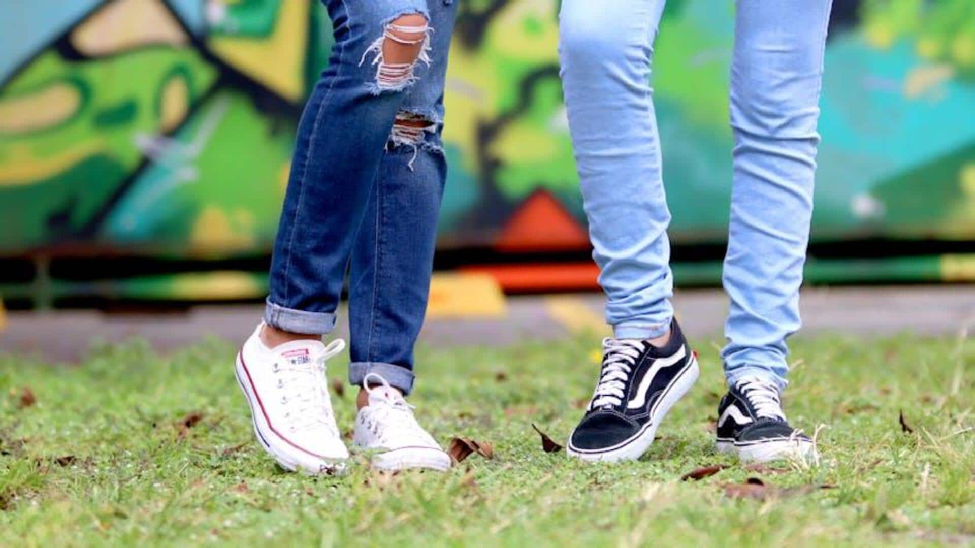 डेनिम जींस को स्टाइल करते समय न करें ये गलतियां, लुक लगेगा ज्यादा बनावटी डेनिम जींस को स्टाइल करते समय न करें ये गलतियां, लुक लगेगा ज्यादा बनावटी