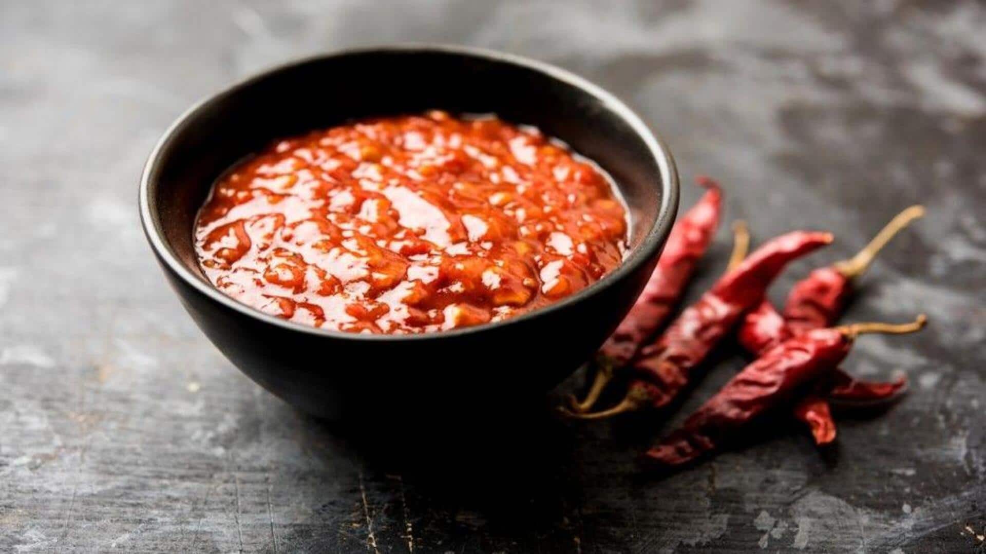 बाजार से खरीदने के बजाय घर पर बनाएं शेजवान चटनी, जानें आसान रेसिपी