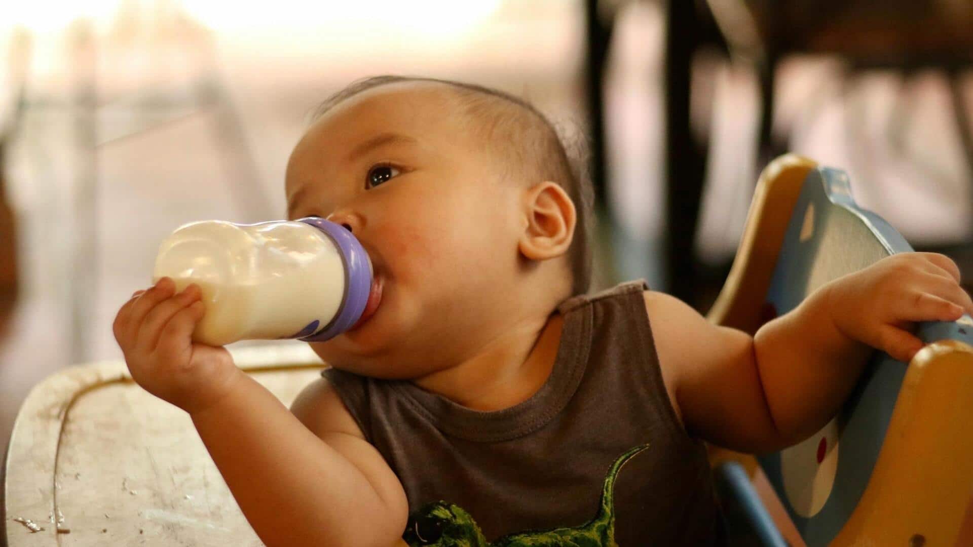 क्या बच्चों को सोने से पहले गर्म दूध देना चाहिए? जानिए सही जानकारी