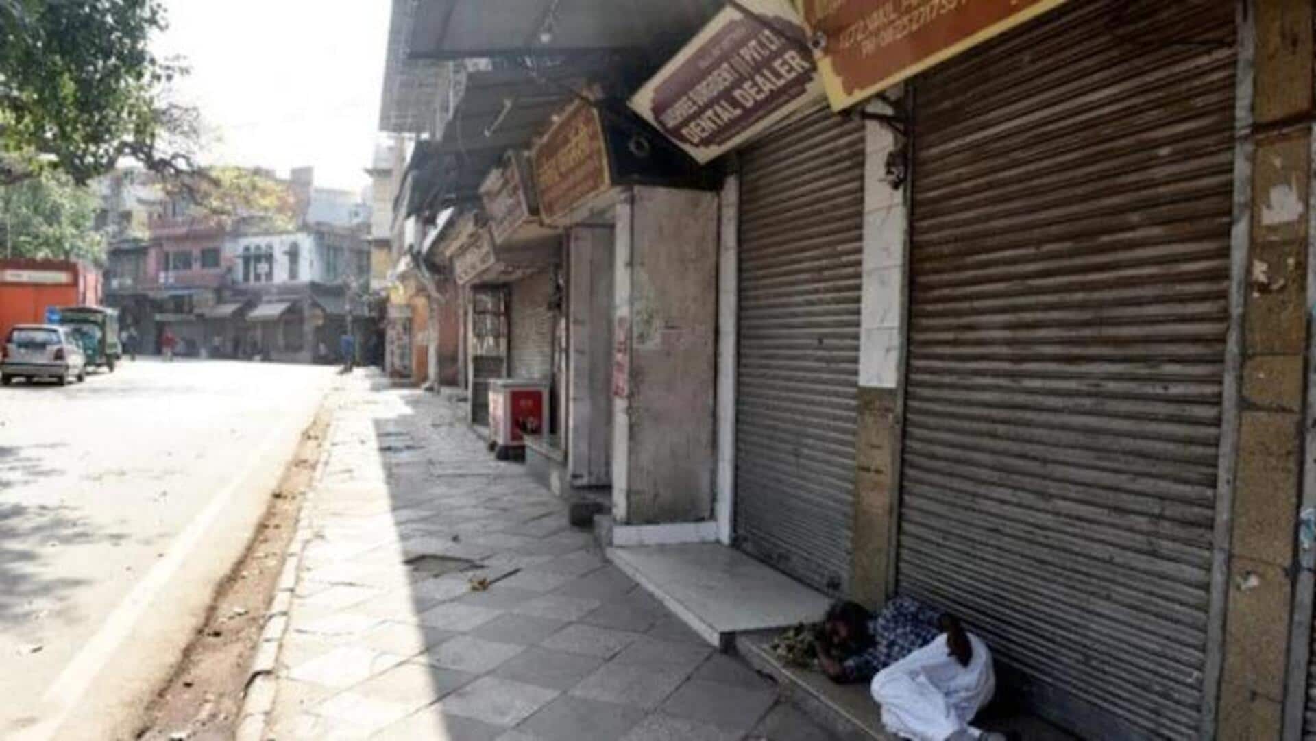 राजस्थान के बाड़मेर और जैसलमेर में लॉकडाउन जैसे हालात, केदारनाथ में हेलीकॉप्टर सेवा पर रोक राजस्थान के बाड़मेर और जैसलमेर में लॉकडाउन जैसे हालात, केदारनाथ में हेलीकॉप्टर सेवा पर रोक