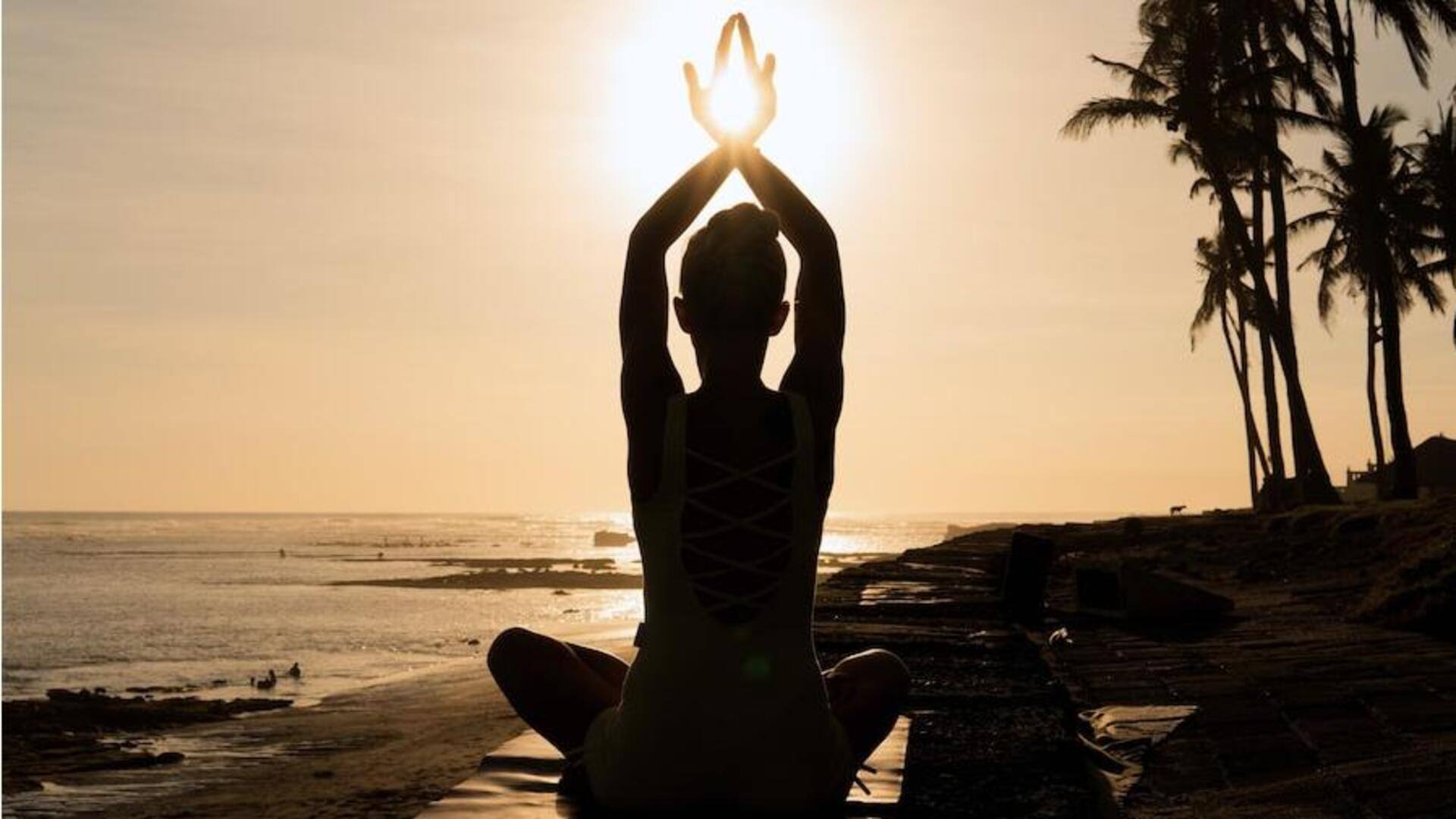 मांसपेशियों को मजबूती देने में मदद कर सकते हैं ये 5 योगासन, ऐसे करें अभ्यास