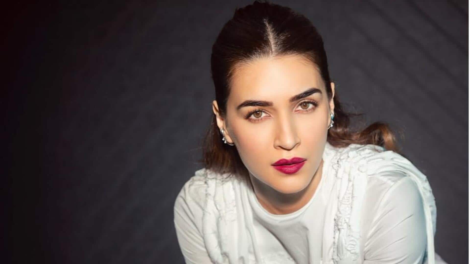 दिल्ली की हवा पर कृति सैनन बोलीं- यही हाल रहा तो अगल-बगल वाले भी नहीं दिखेंगे